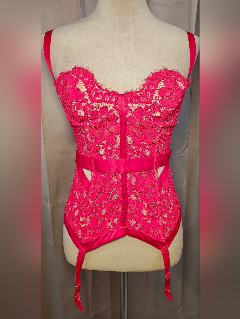 Deadstock '15 Victoria's Secret NYC Fashion Show Lim Ed Bustier Corset w Garters